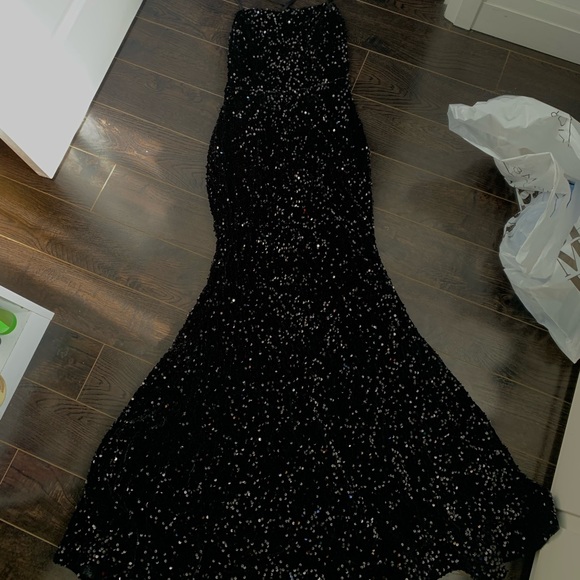 Brand new dress - Picture 3 of 6